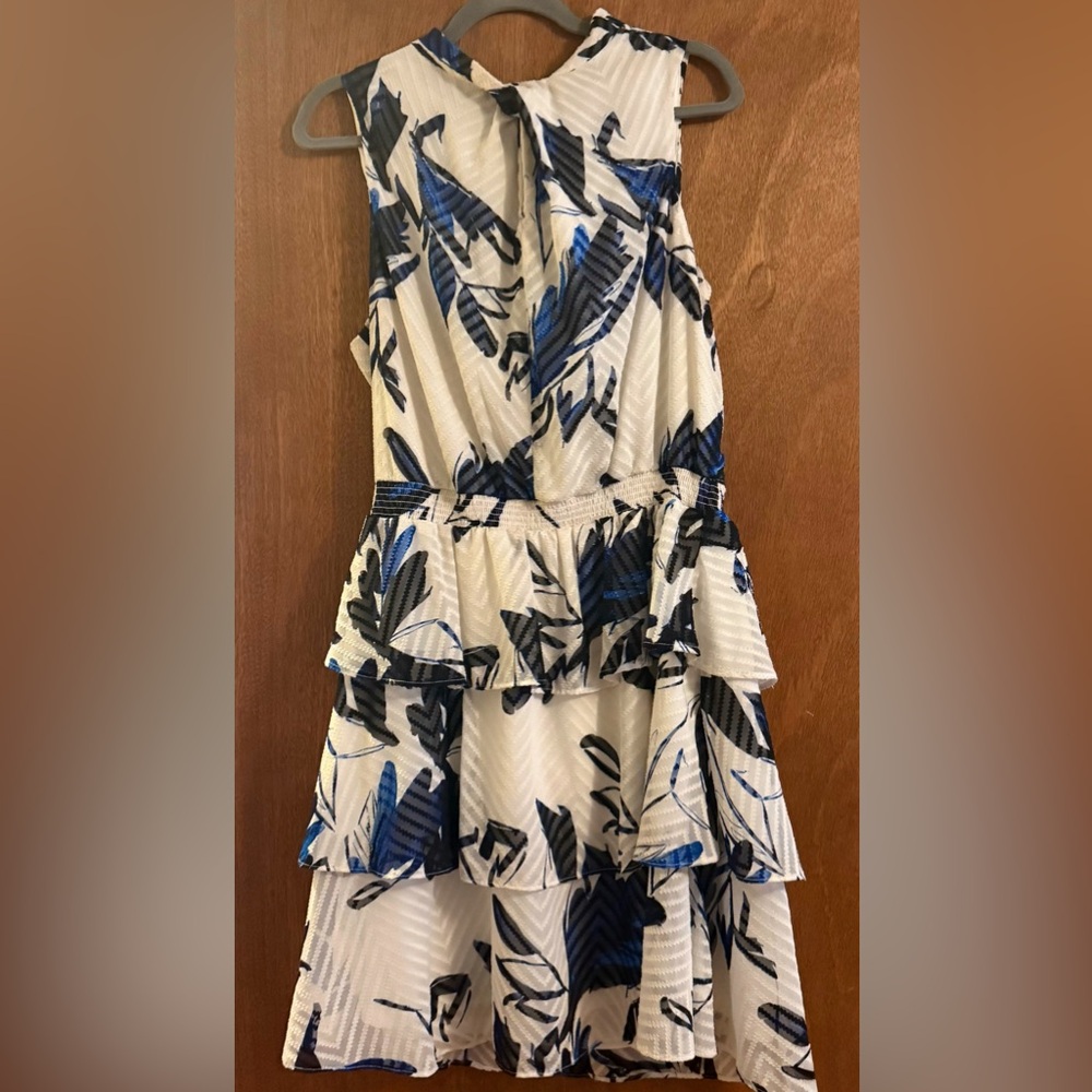 Julia Jordan Blue and White Leaf Print Dress